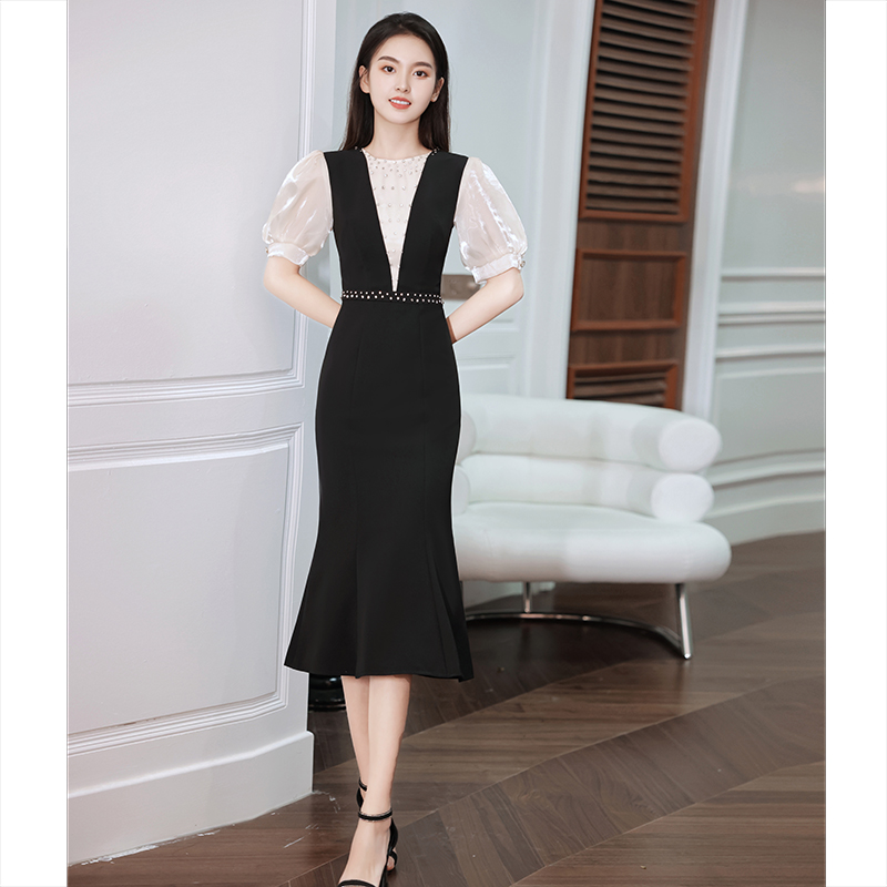 ชุดราตรี ชุดราตรีสวยหรู แบบ ทันสมัย Evening dress