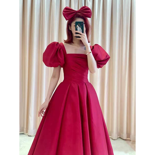 ชุดราตรี ชุดราตรีสวยหรู แบบ ทันสมัย Evening dress