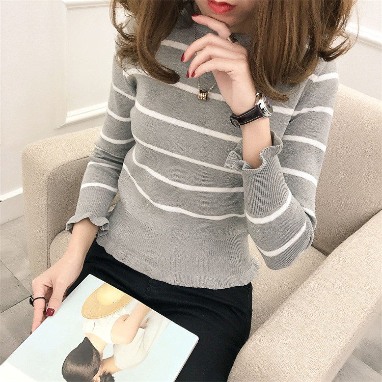 เสื้อไหมพรม ผ้านุ่ม แต่งช่วงปลายแขน ชายเสื้อ ลายขวาง งานดี พร้อมส่ง