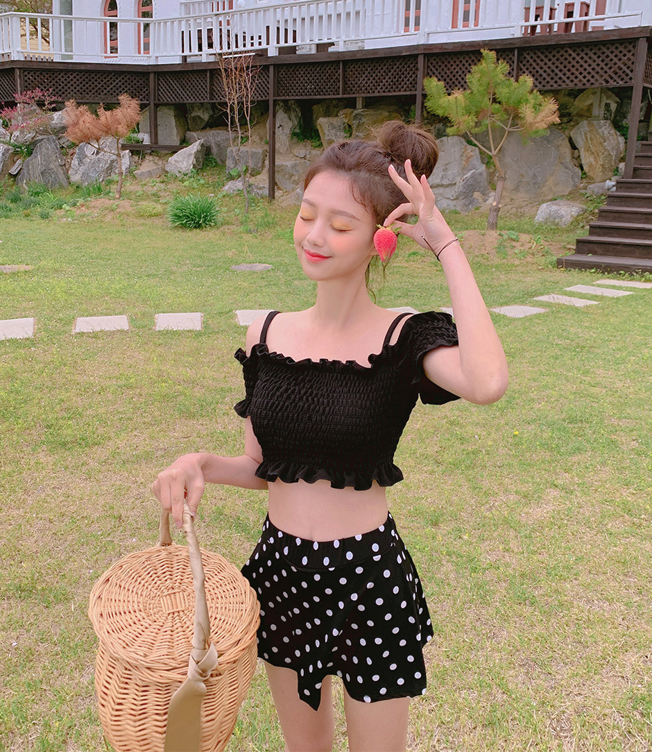 ชุดว่ายน้ำผู้หญิง ชุดว่ายน้ำน่ารัก Bikini ชุดไปทะเล