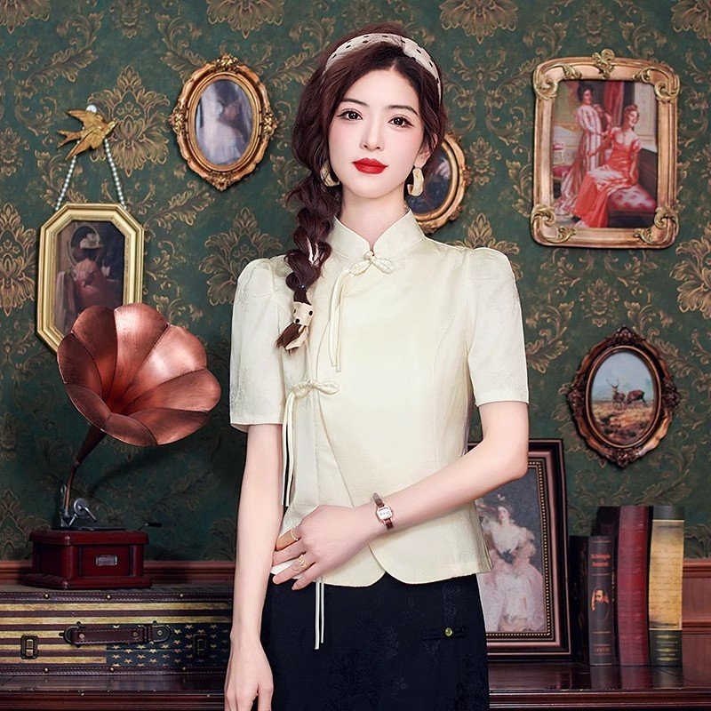 เสื้อเชิ้ตผู้หญิงใส่ทํางาน 390 บาทต่อชิ้น ฟรีค่าจัดส่ง