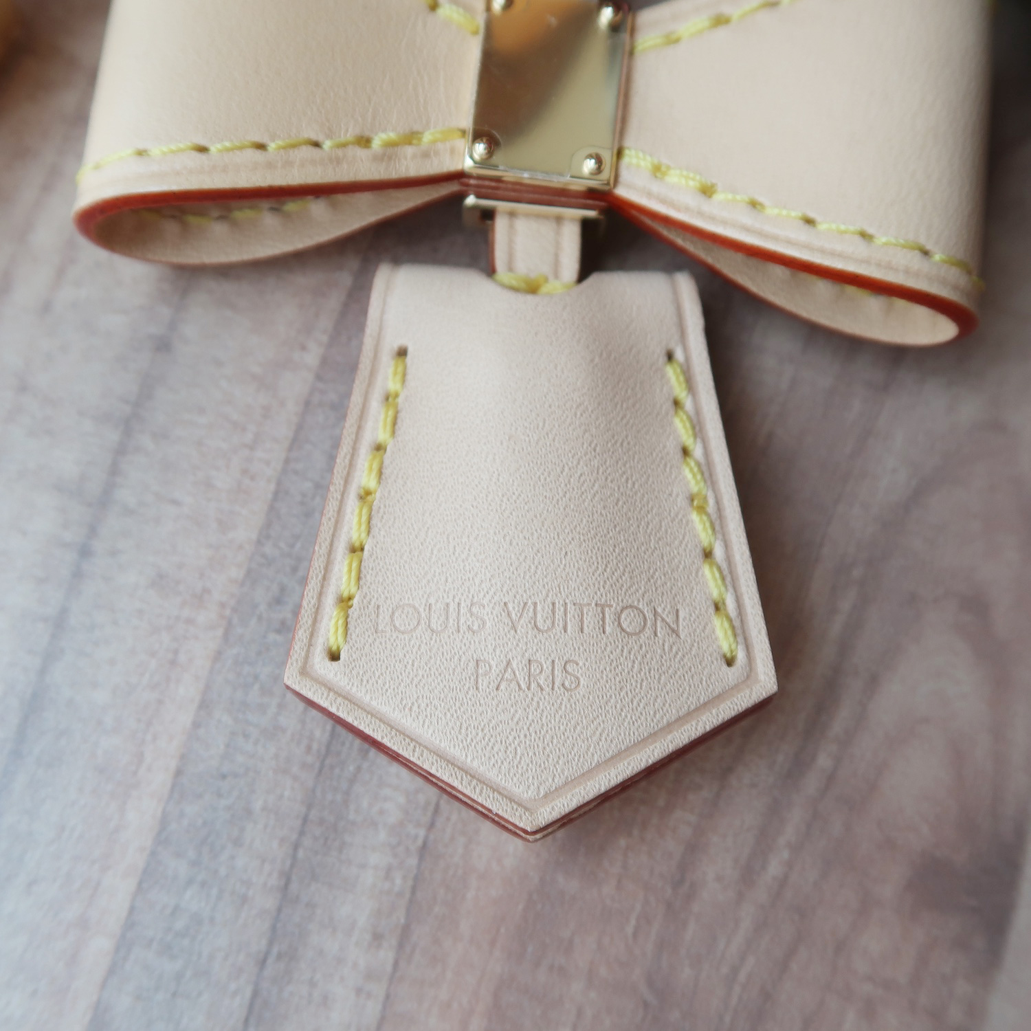 Louis Vuitton X Murakami Monogram Cherry Speedy 20 Ban"