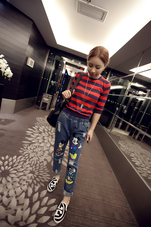 กางเกงยีนส์ สกรีนลายมิกกี้เมาส์ แต่งขาดๆ แนวๆ ทรงสวย พร้อมส่ง same pic