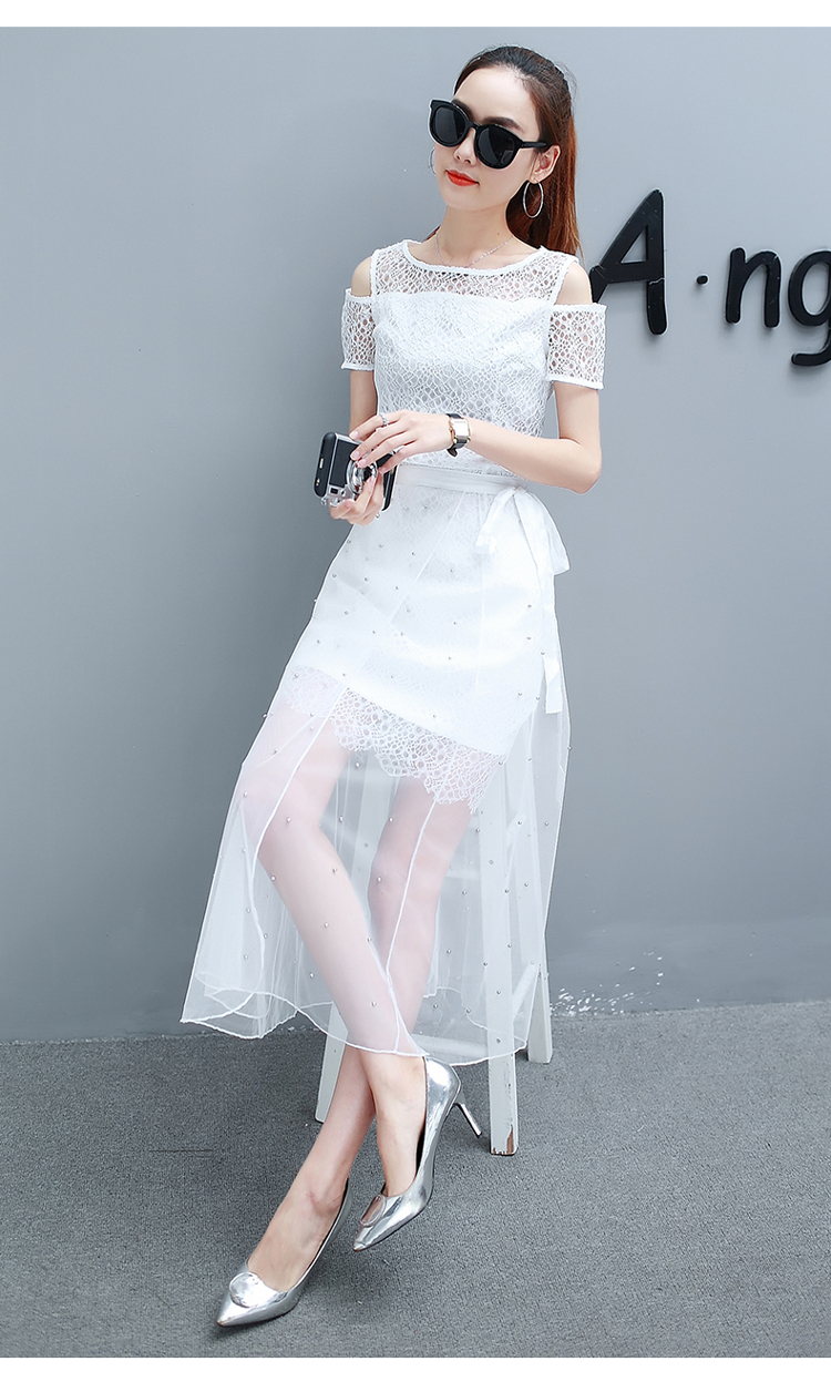 Dress4492 เดรสลูกไม้สีขาวเว้าไหล่+กระโปรงป้ายผ้ามุ้งผูกเอวแต่งหมุดเพิ่มความสวยงาม ผ้าลูกไม้ฉลุเนื้อดี ใส่ออกงานได้