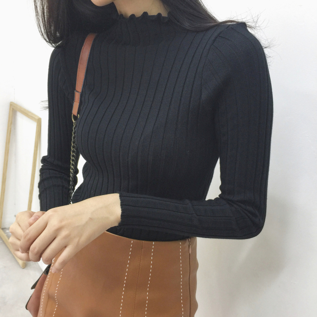 สีดำ : เสื้อสเวตเตอร์ ไหมพรมคอเต่า ลายทางในตัว ยืดได้เยอะ ผ้านุ่ม