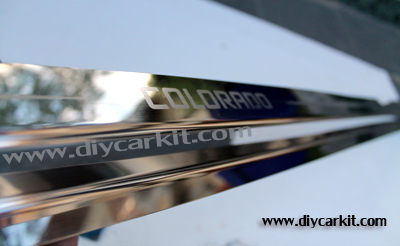 ชายบันได New Colorado Cab