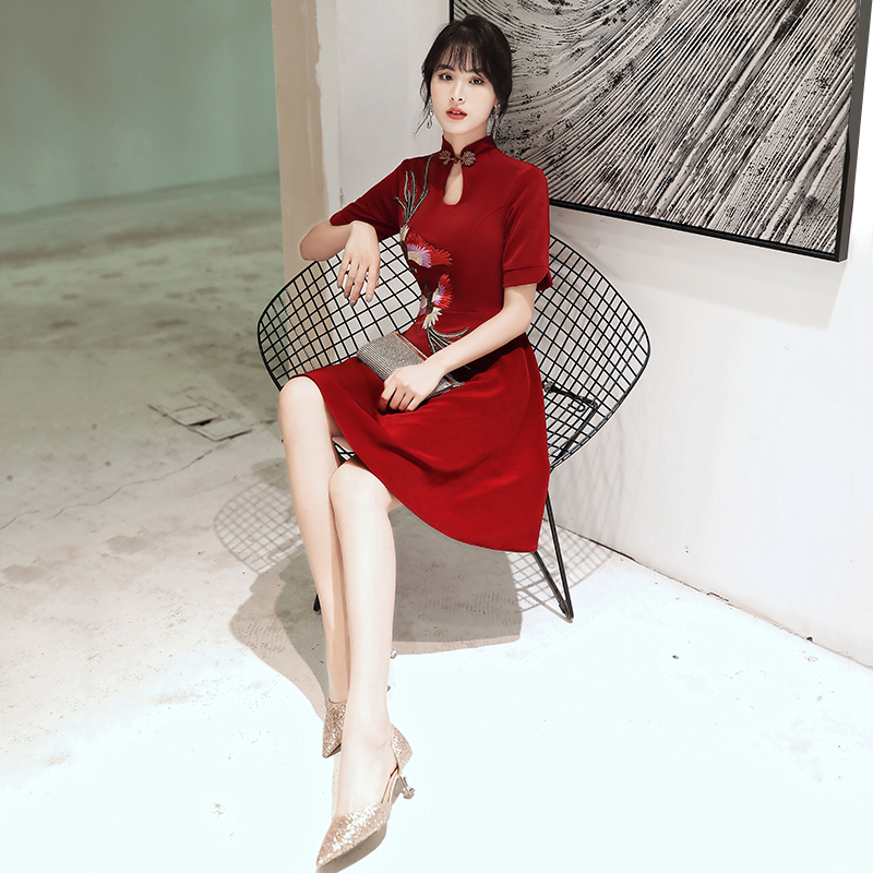ชุดราตรี ชุดราตรีสวยหรู แบบ ทันสมัย Evening dress