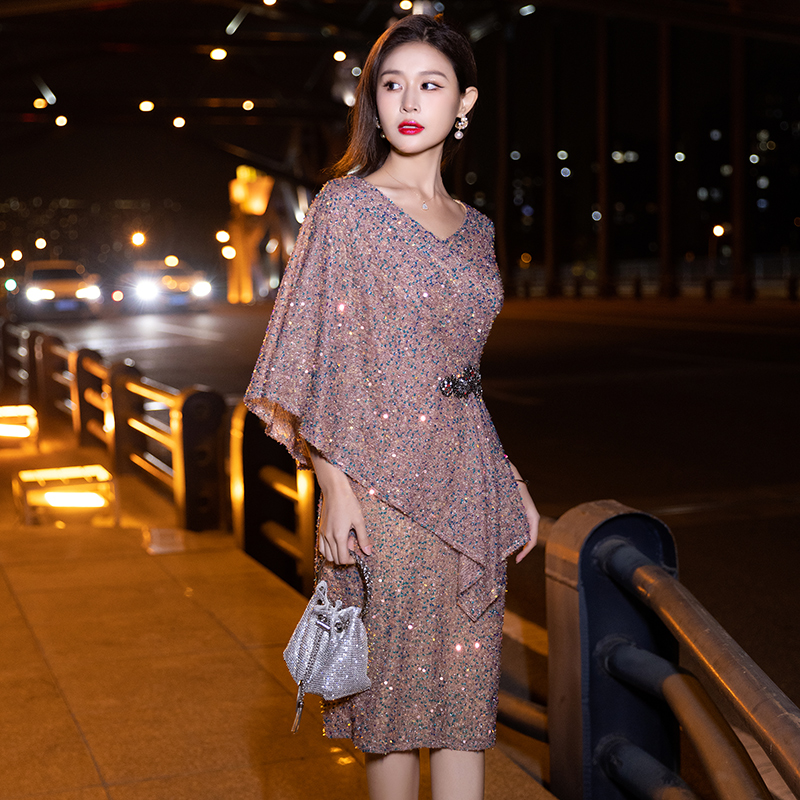 ชุดราตรี ชุดราตรีสวยหรู แบบ ทันสมัย Evening dress