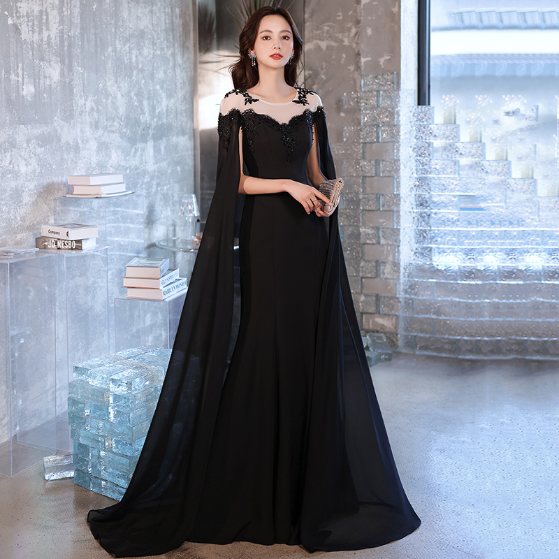 ชุดราตรี ชุดราตรีสวยหรู แบบ ทันสมัย Evening dress
