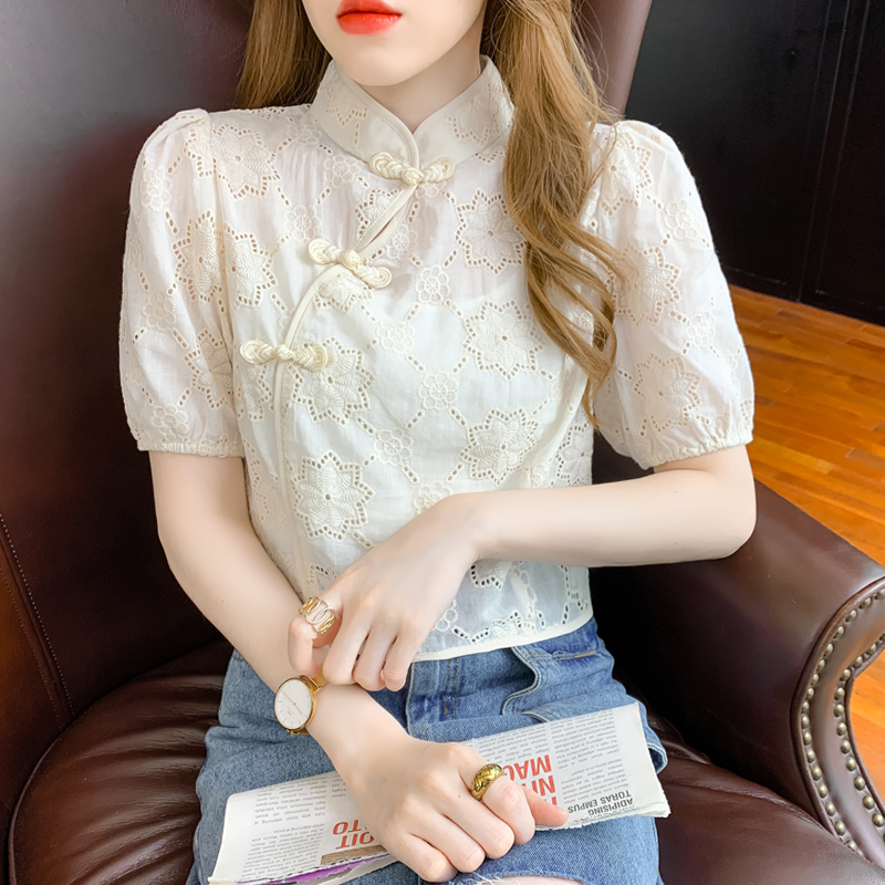 เสื้อลูกไม้ แขนสั้น