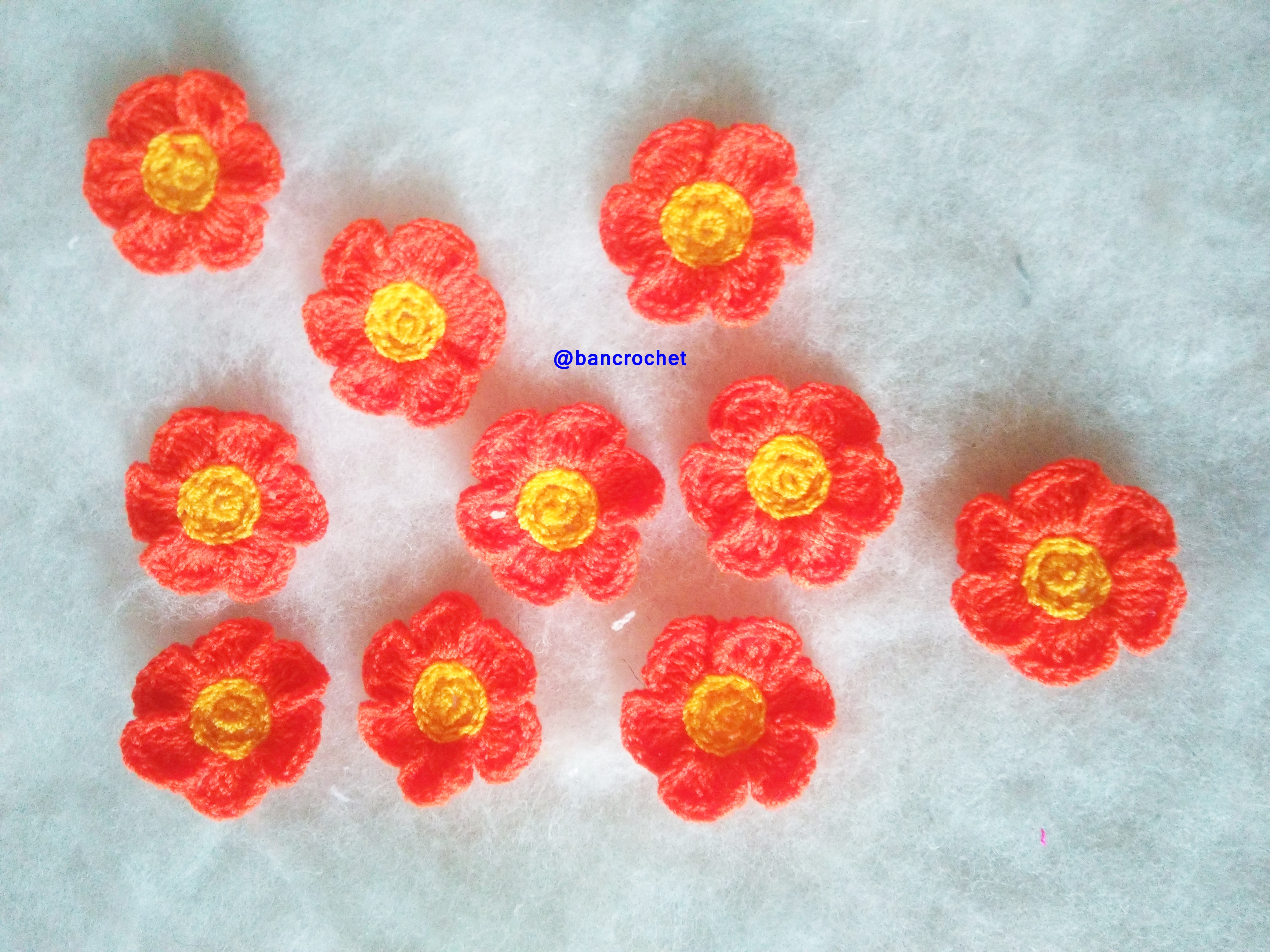 Bancrochet ดอกไม้ถักโครเชต์ crochet flowers ส้ม 3 cm