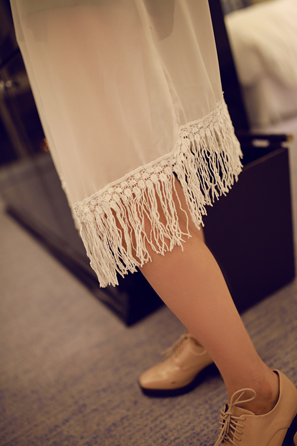 เสื้อคลุมชีฟองสีขาว แต่งงานถักช่วงปลายแขนและปลายชุด หวานๆ งานดีเลยจ้า white