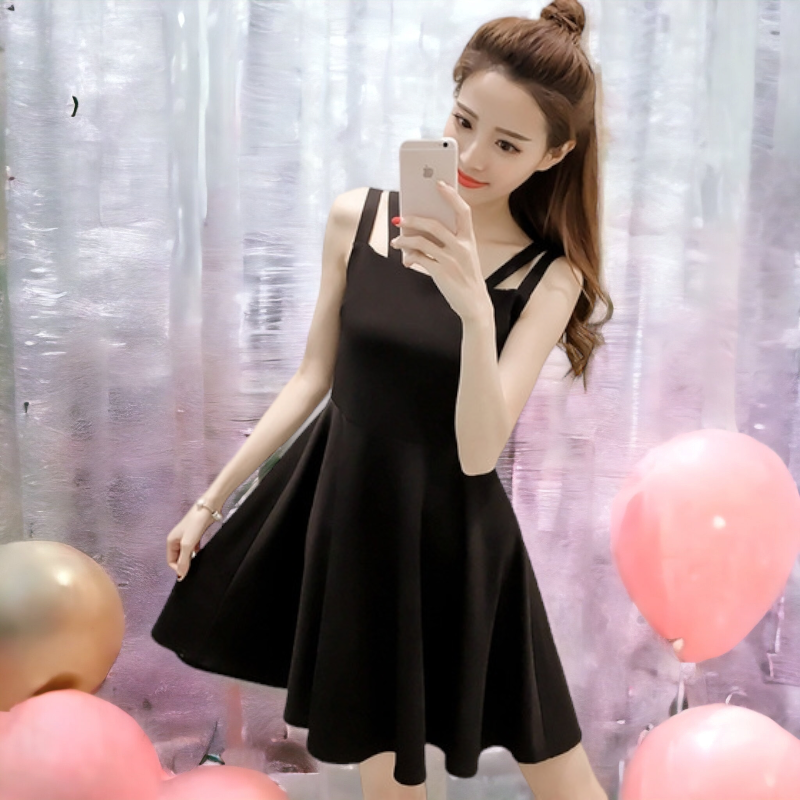 Dress4197 เดรสทรงสวยสีพื้นดำทรงสายคู่ ผ้าคอตตอนผสมสแปนเด็กซ์เนื้อดีหนาสวยมีน้ำหนักทิ้งตัว ผ้านุ่มใส่สบาย