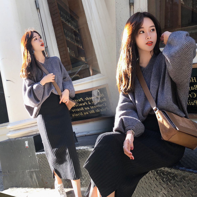 Set เสื้อไหมพรม กระโปรง งานดีเกาหลีมากกกกกก ห้ามพลาดเลยน้า (ได้ 2 ชิ้น) เทา-ดำ