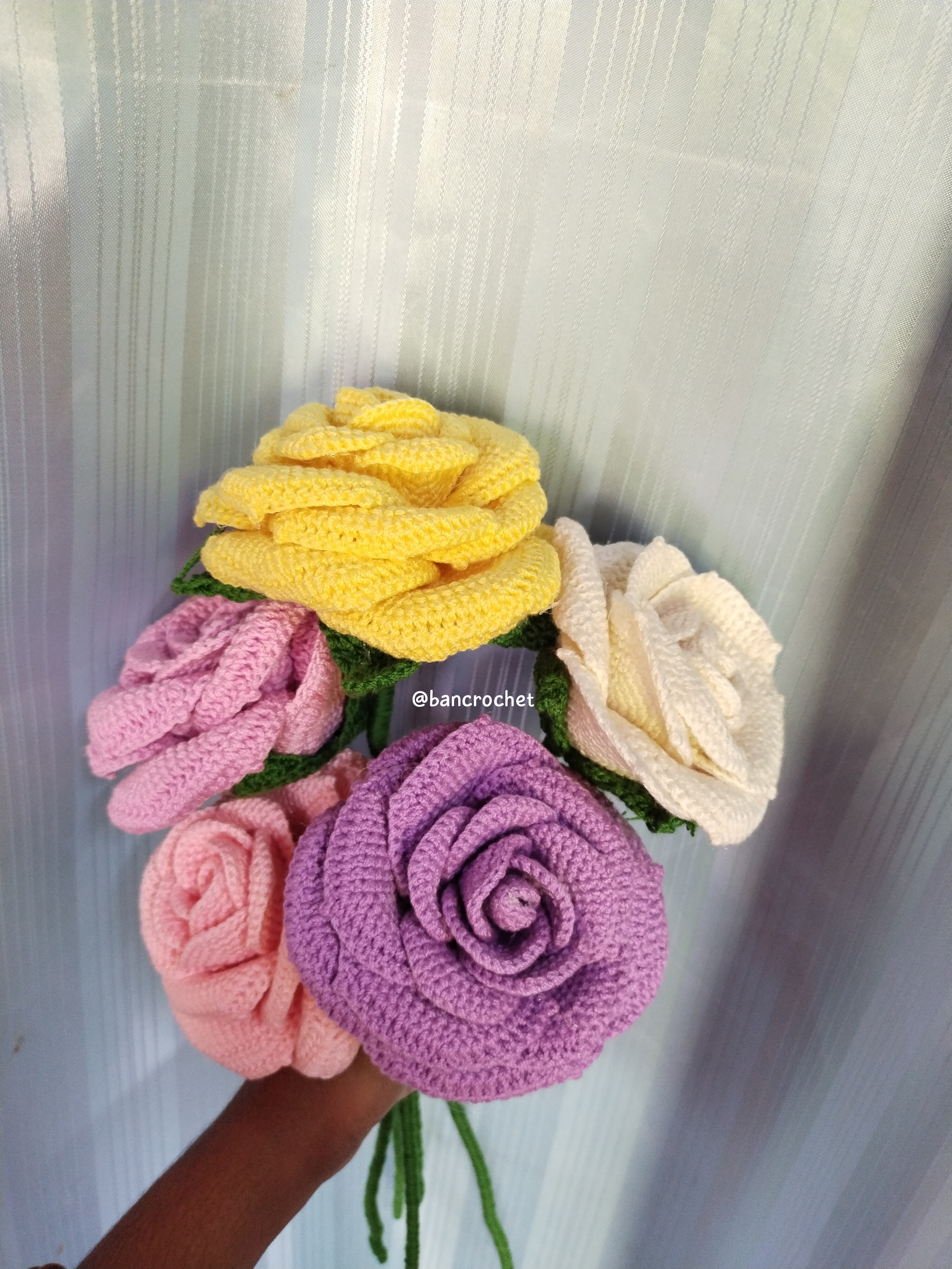 Bancrochet ดอกกุหลาบถักโครเชต์ crochet rose หลากสี 4-5 inch