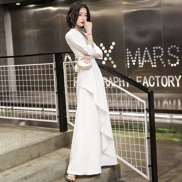 ชุดราตรี ชุดราตรีสวยหรู แบบ ทันสมัย Evening dress