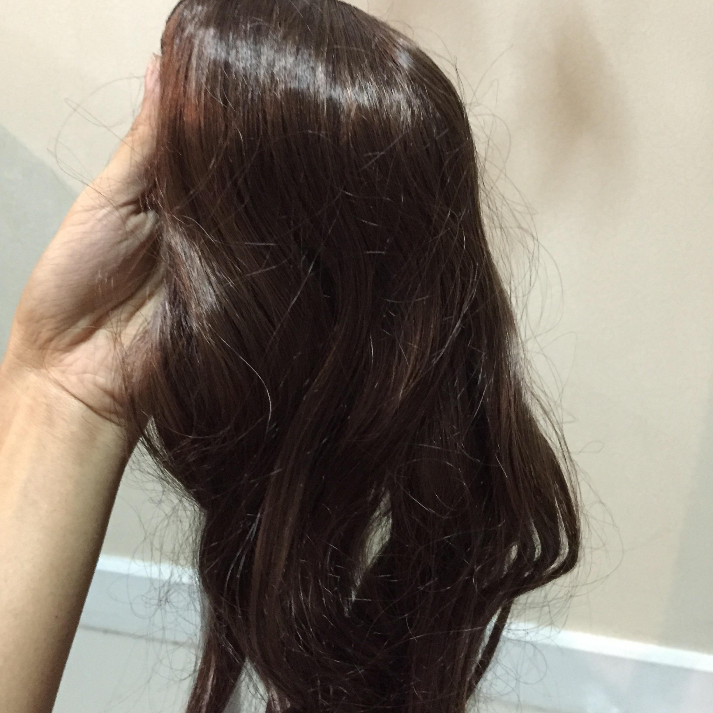 แฮร์พีช ผมลอนยาวเกือบถึงกลางหลัง สีน้ำตาล พร้อมส่ง เส้นผมทำมาจากไหมญี่ปุ่นเป่าลมอุ่นได้ค่ะ ภาพถ่ายจากสินค้าจริง ตามภาพ