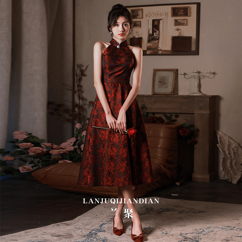 ชุดราตรี ชุดราตรีสวยหรู แบบ ทันสมัย Evening dress