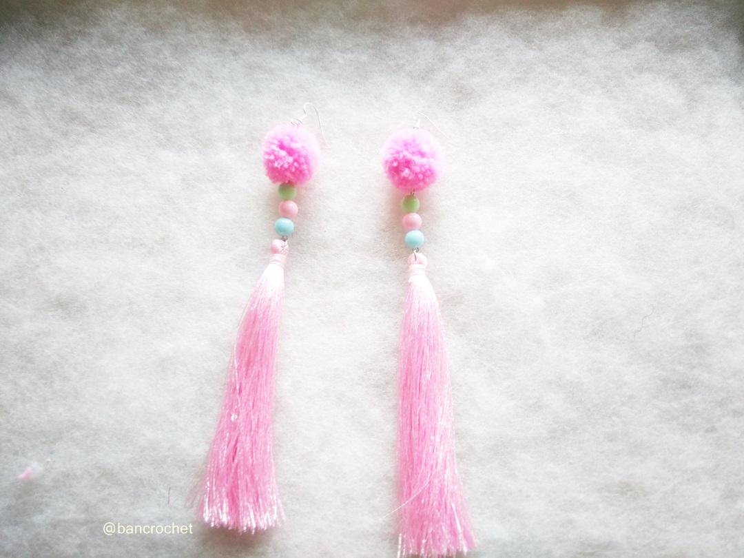 Bancrochet ต่างหูถักโครเชต์ crochet earrings สีชมพู 7 นิ้ว