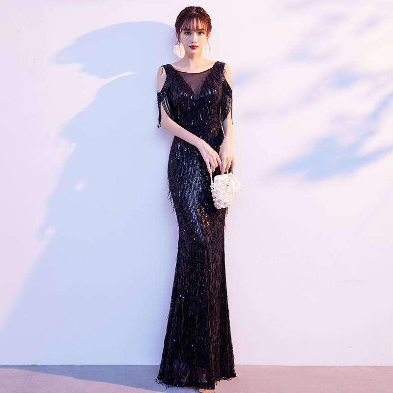 ชุดราตรี ชุดราตรีสวยหรู แบบ ทันสมัย Evening dress