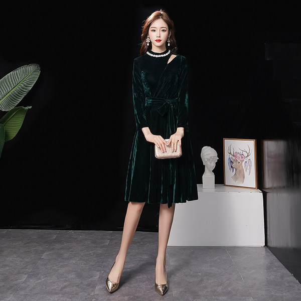 ชุดราตรี ชุดราตรีสวยหรู แบบ ทันสมัย Evening dress