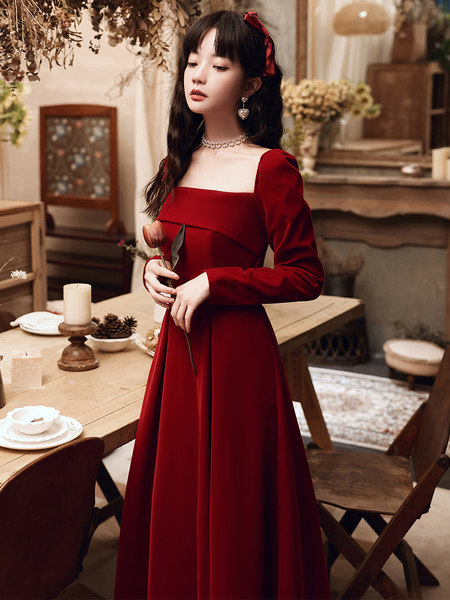 ชุดราตรี ชุดออกงาน ดีไซน์หรู แบรนด์ Angel
