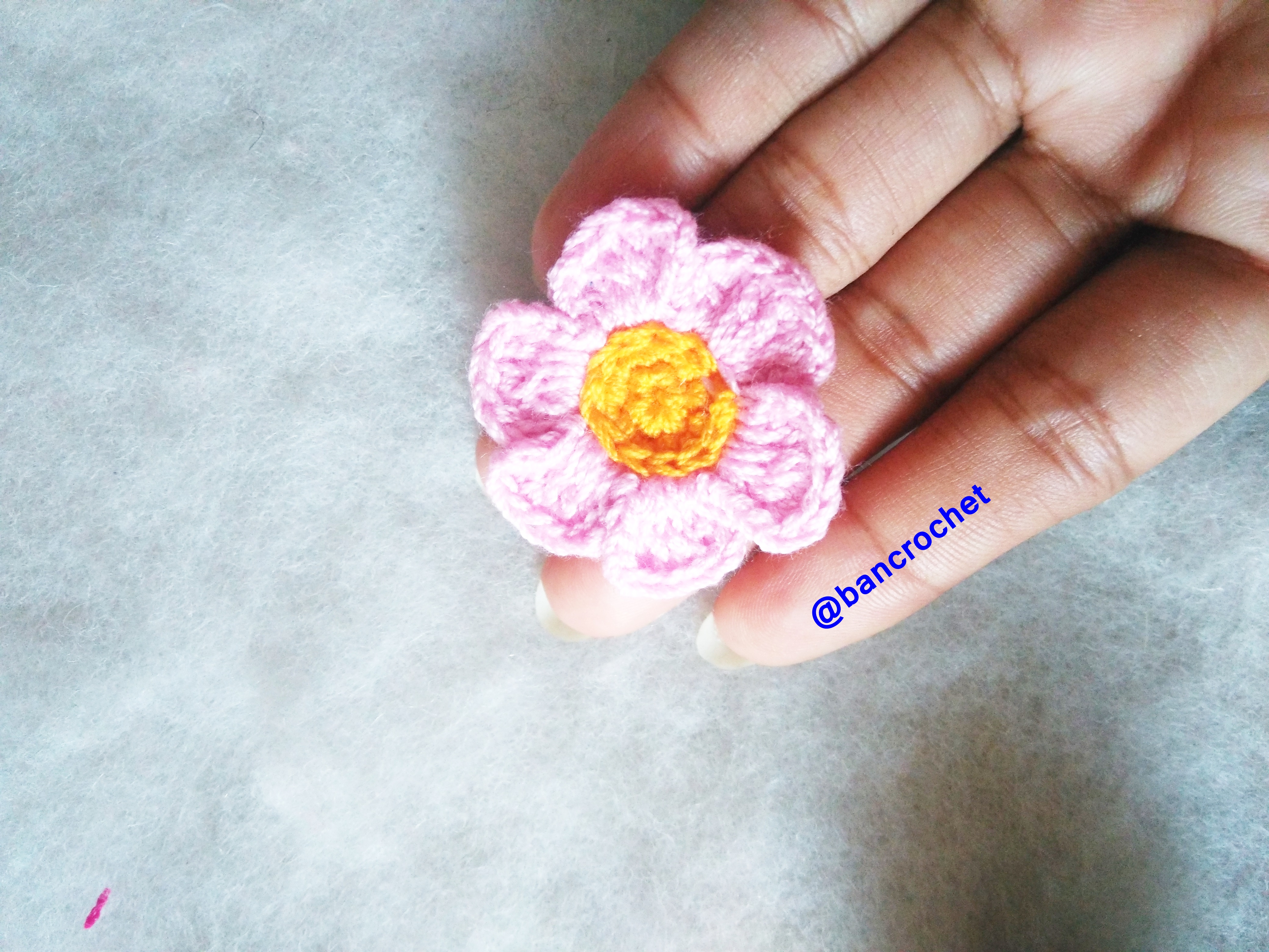 Bancrochet ดอกไม้ถักโครเชต์ crochet flowers ม่วง 3 cm