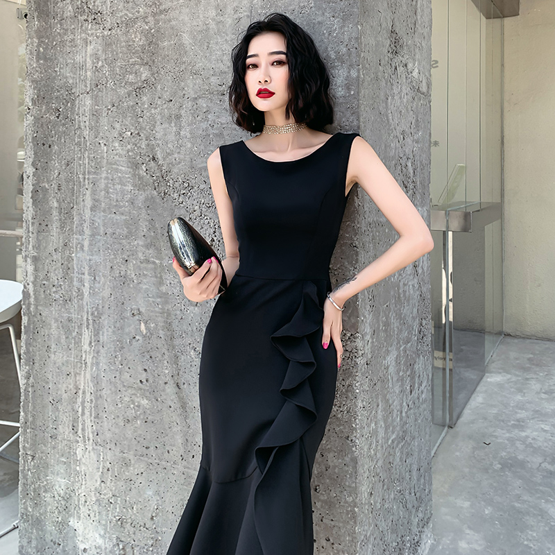 ชุดราตรี ชุดราตรีสวยหรู แบบ ทันสมัย Evening dress
