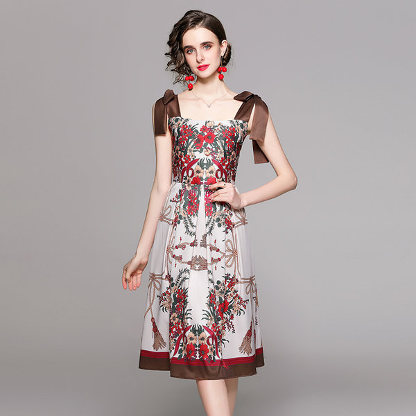 ชุดเดรสเรียบหรูดูแพง เดรสแบรนด์ DG Boutique