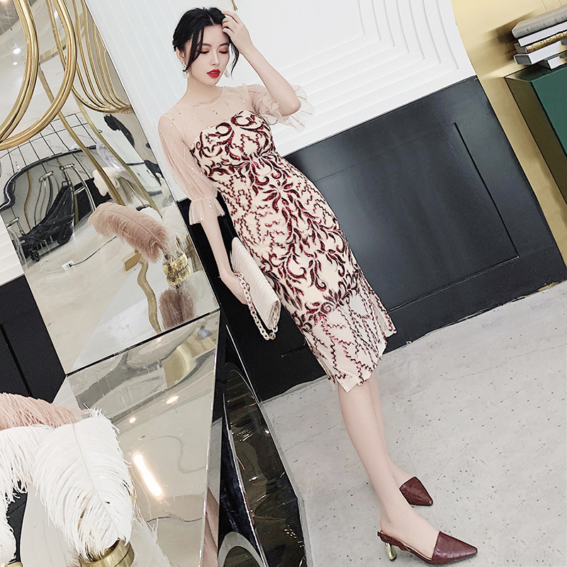ชุดราตรี ชุดราตรีสวยหรู แบบ ทันสมัย Evening dress