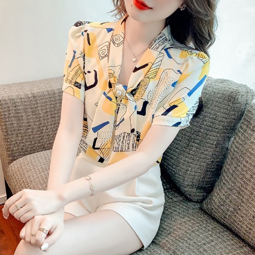 เสื้อเชิ้ตแขนยาววัยรุ่น ลายสวยๆ แบรนด์ YIL AN