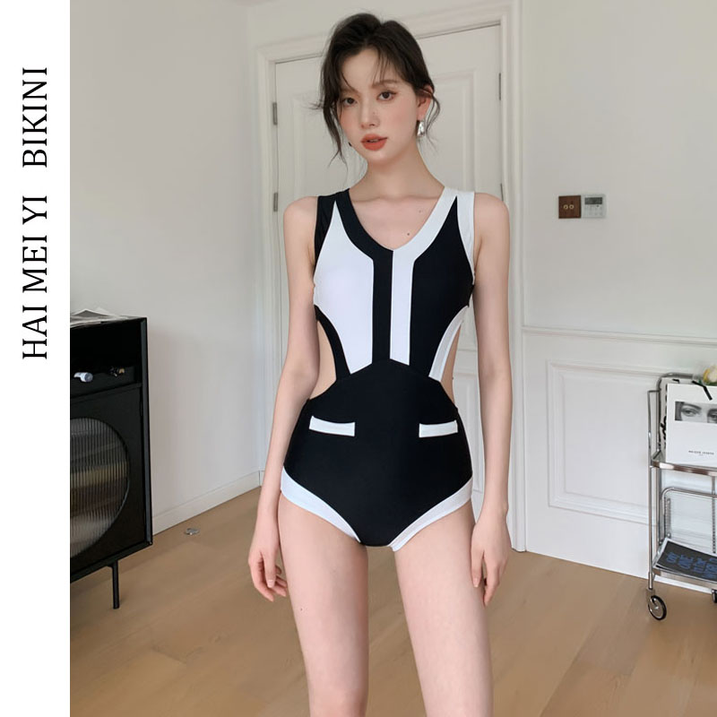 ชุดว่ายน้ำผู้หญิง ชุดว่ายน้ำน่ารัก Bikini ชุดไปทะเล