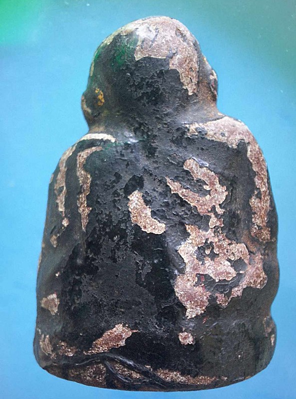 หลวงพ่อเงิน วัดบางคลาน เนื้อดิน