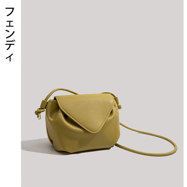 กระเป๋าสะพายข้างผู้หญิง กระเป๋าสะพายสไตล์เกาหลี By Japanese フェンディ authentic bag