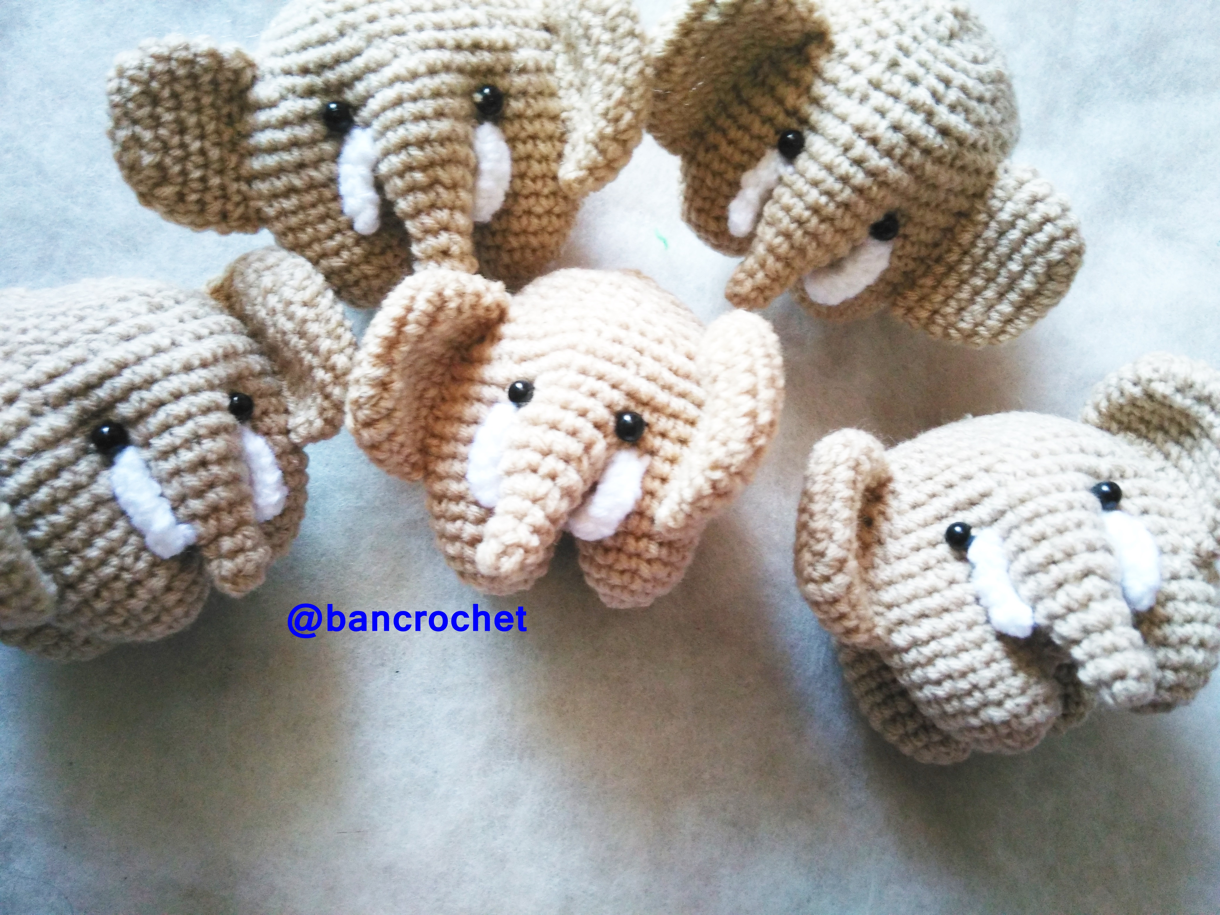 Bancrochet ช้างถักโครเชต์ Crochet elephant doll สีครีม 4 นิ้ว