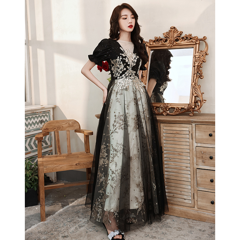 ชุดราตรี ชุดราตรีสวยหรู แบบ ทันสมัย Evening dress