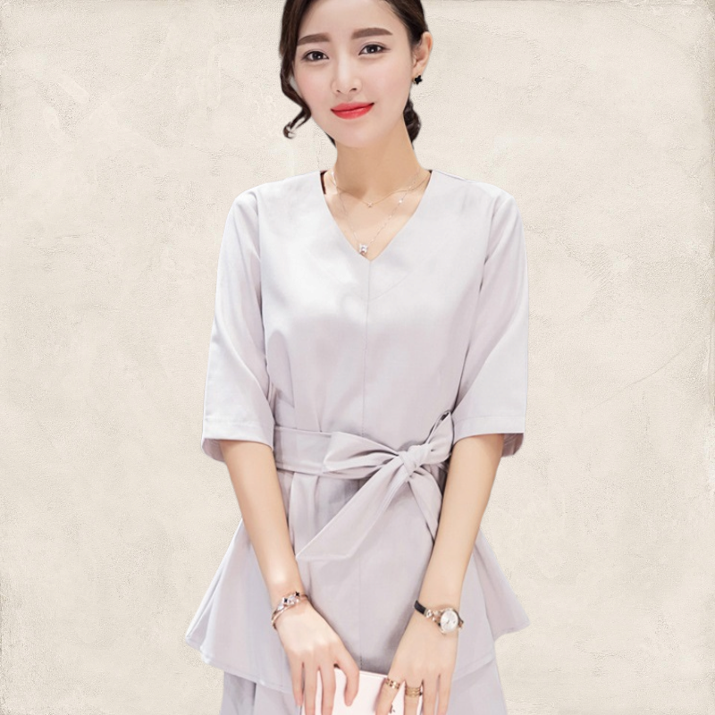 Blouse3829 เสื้อตัวยาวคอวีแขนสามส่วนสีพื้น ผ้าคอตตอนลินินเนื้อดีหนามีน้ำหนักอยู่ทรงสวย งานสวยหรูดูแพง ผ้าสวยเกินราคา แมทช์กับกางเกงได้หลายแบบ มี 2 สี ดำ, เทา