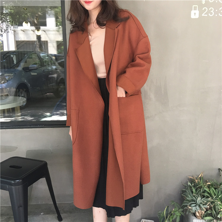 เสื้อโค้ทคลุม สไตล์เกาหลี ผ้าดีทิ้งตัวมีน้ำหนัก กันลมได้ดี เหมาะใส่ไปอากาศไม่หนาวมาก ใส่แล้วเกาหลีสุดๆไปเลย same pic