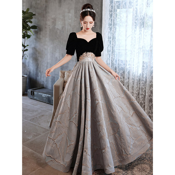 ชุดราตรี ชุดราตรีสวยหรู แบบ ทันสมัย Evening dress