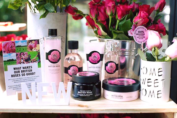 The Body Shop / Bath Foam 250 ml. (British Rose)