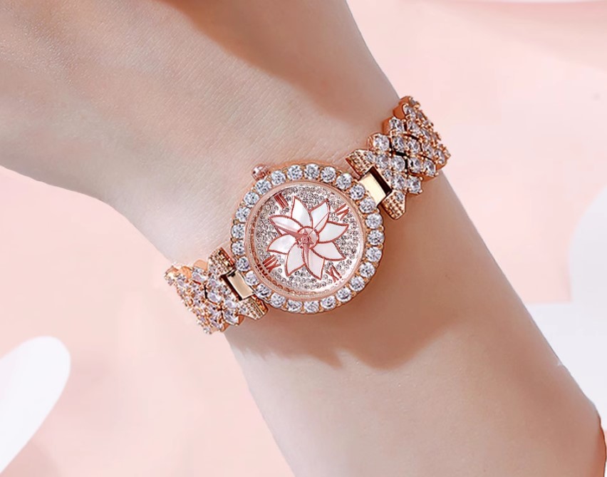 นาฬิากาข้อมือผู้หญิง ฝังเพชร เต็มเรือน สีทอง เงิน Rose gold หน้าปัดดอกไม้ สุดหรู 123312
