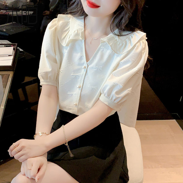 เสื้อลูกไม้ แขนสั้น