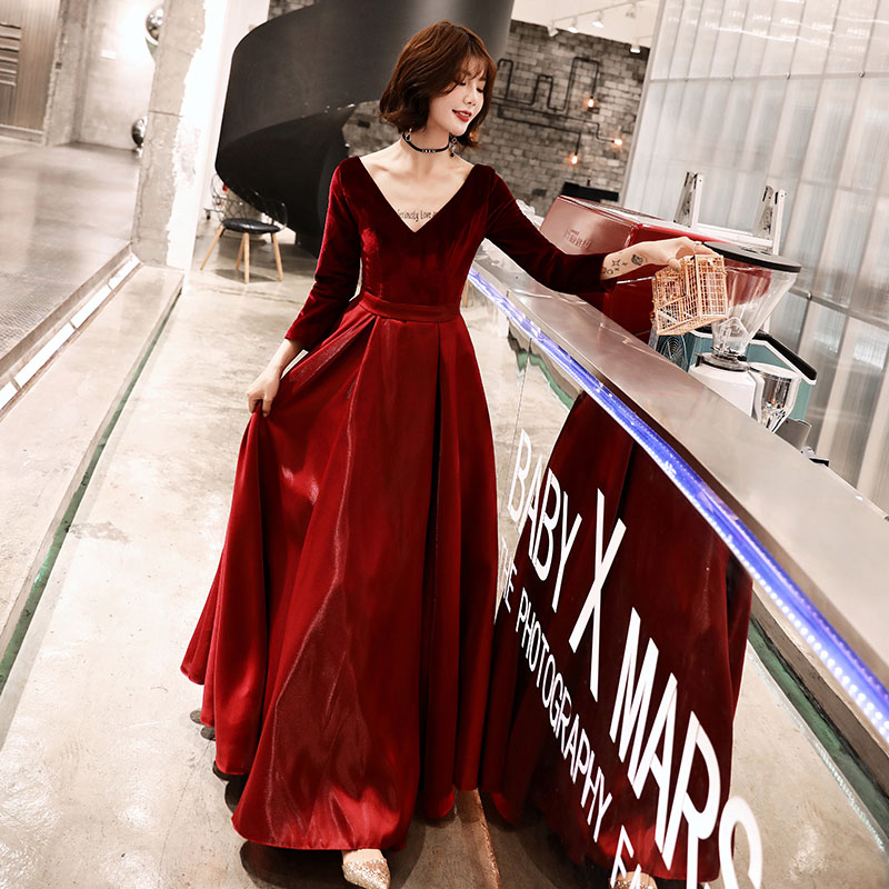 ชุดราตรี ชุดราตรีสวยหรู แบบ ทันสมัย Evening dress