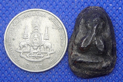 พระปิดตาพ่อชมวัดดอนกอก เพชรบุรี