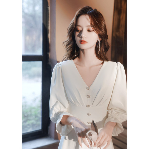 ชุดราตรี ชุดราตรีสวยหรู แบบ ทันสมัย Evening dress