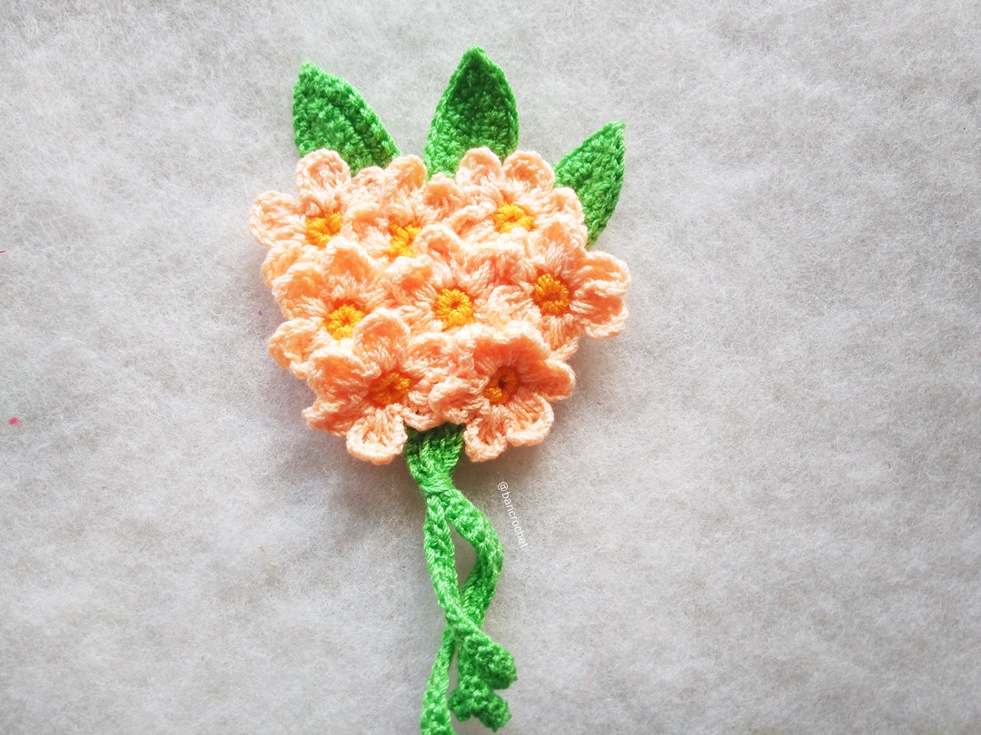 เฉพาะราคาส่ง ช่อดอกไม้จิ๋วถักโครเชต์ Mini flower bouquet crochet (only wholesale) สำเนา หลากสี 5 นิ้ว