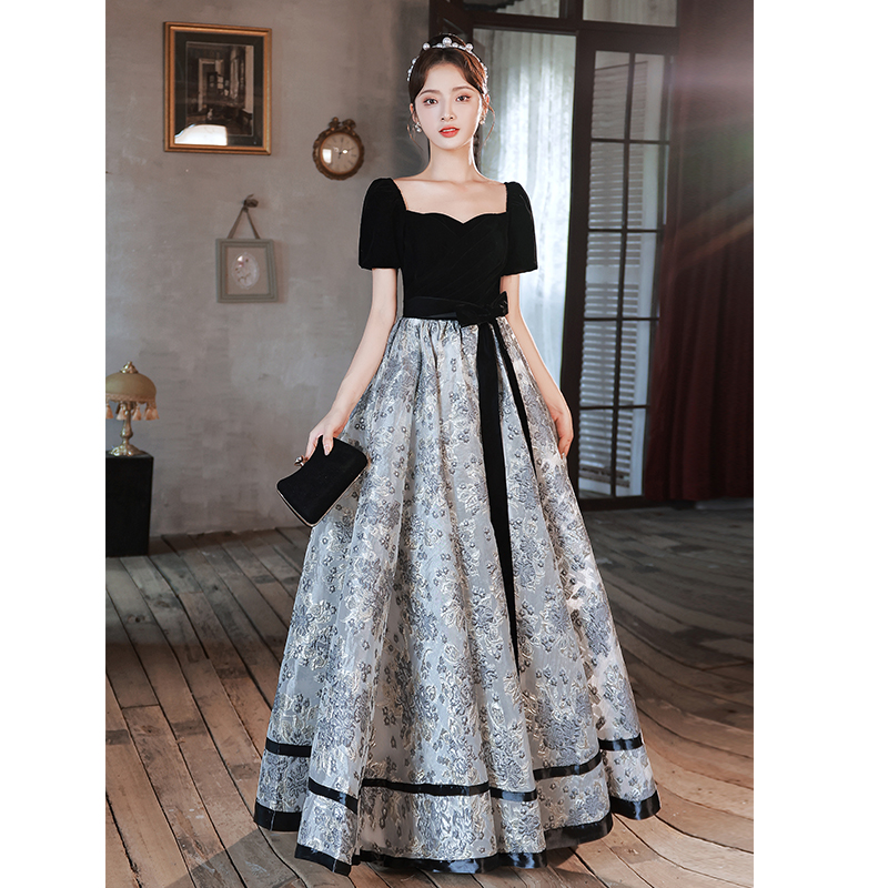 ชุดราตรี ชุดราตรีสวยหรู แบบ ทันสมัย Evening dress