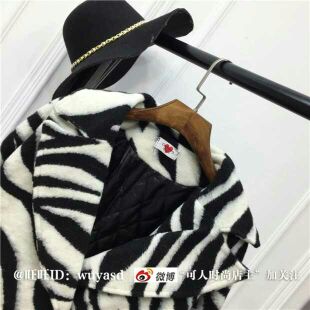 เสื้อกันหนาวขนลายม้าลาย แบบเก๋ งานดี ขนไม่หลุดง่าย ถ่ายจากงานจริง บุซับในกันลม พร้อมส่งจ้า ตามภาพเลยจ้า