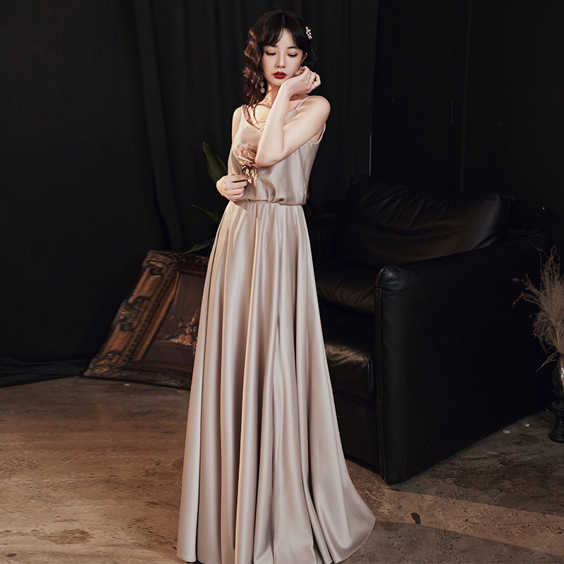 ชุดราตรี ชุดราตรีสวยหรู แบบ ทันสมัย Evening dress