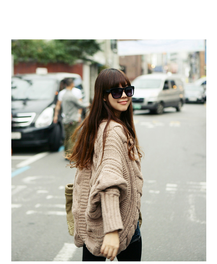 เสื้อกันหนาวถักไหมพรม ทรงสวย ถักมีลายในตัว ทรงเก๋ๆ